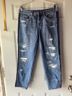 BlankNYC crop girlfriend destroyed jeans size 29